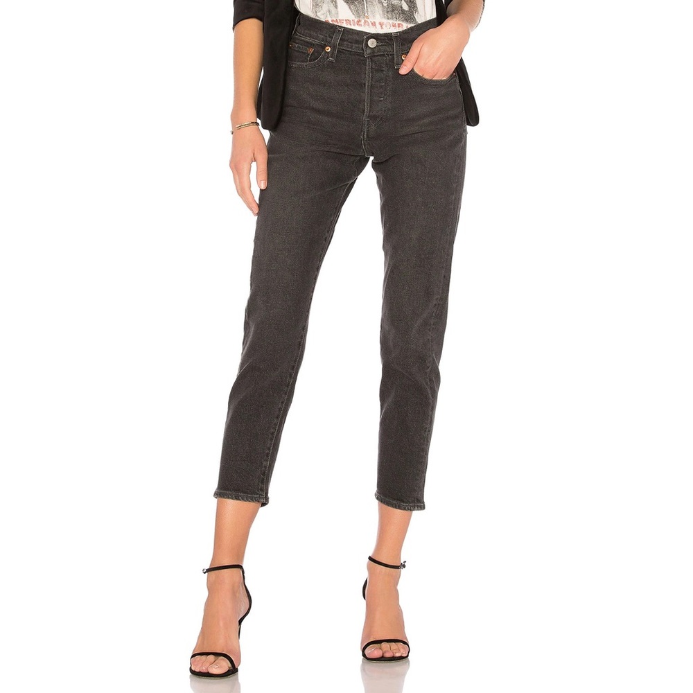 Levi’s wedgie icon fit black wash size 25